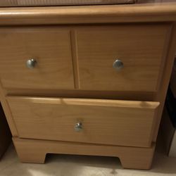 Bedroom set -  (2 pieces)