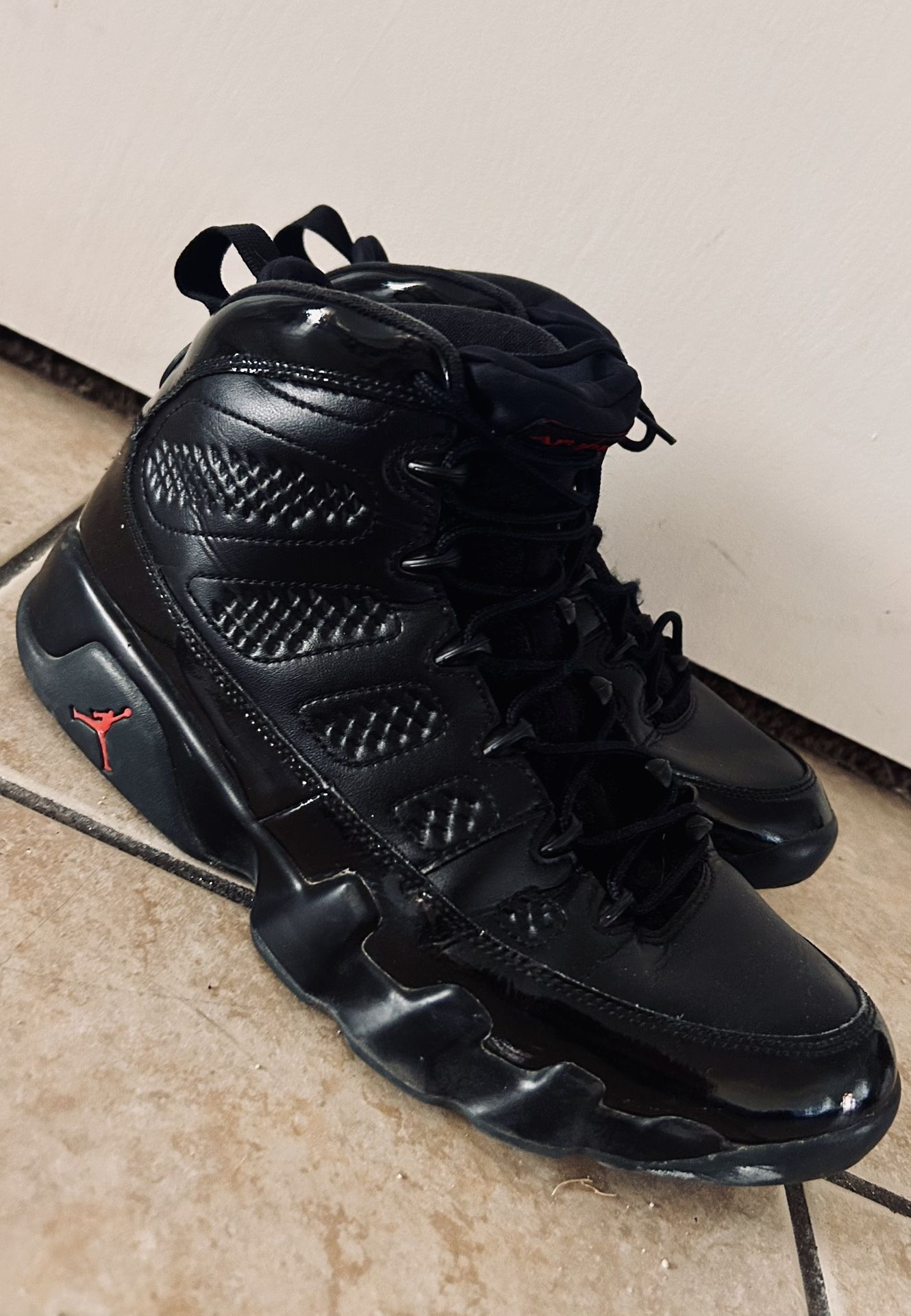 Air Jordan 9 Retro Bred Size 10.5