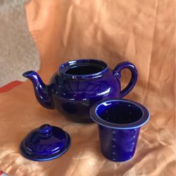 Beautiful & Cute Tea Pot . Beautiful Color.