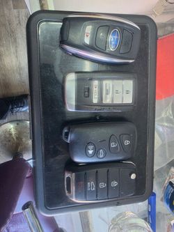 Car key fobs/Subaru/Toyota/Acura//kia