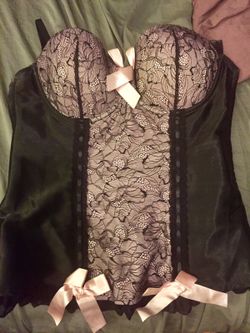 Lace up pink & black corset with bows size XL