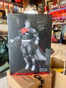 SUPERMAN (THE DARK KNIGHT RETURNS) BLACK & WHITE ACCENT EDITION GOLD LABEL
