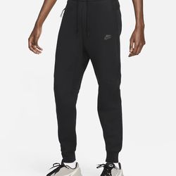 Nike Tech Fleece Jogger Pants Medium
