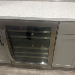 Whirlpool Wine cooler