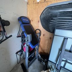 Inversion Table – Back Therapy / Spinal Decompression