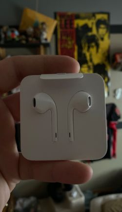 Earbuds for iPhone 5 and newer