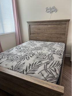Sealy Posturepedic Plus Mount Auburn 13” Medium Mattress - Queen size