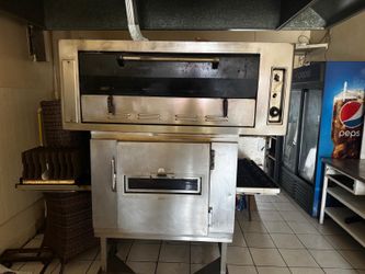 Pizza maker