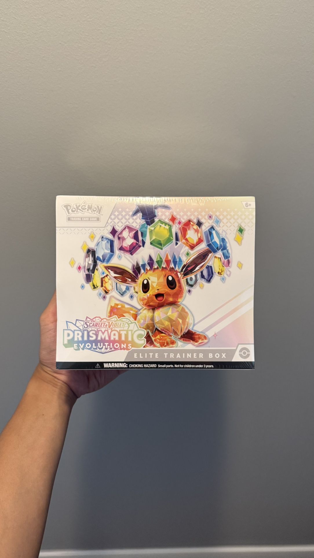 Pokemon Prismatic Evolutions Elite Trainer Box