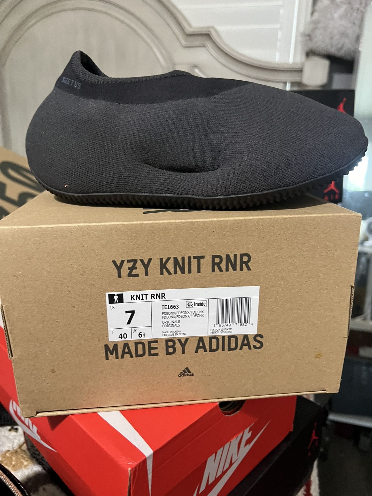 YZY KNIT RNR