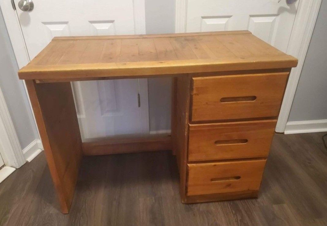 Sturdy Wooden Desk 