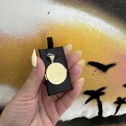 14k PICTURE CÍRCULO CHARM 