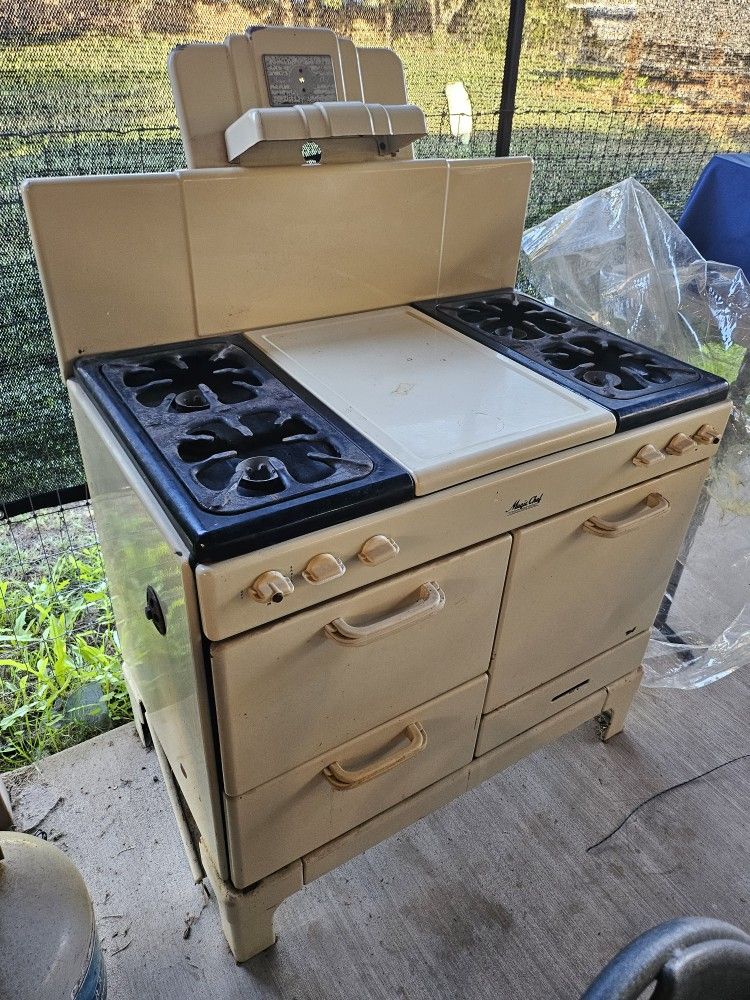 Antique Oven Magic Chef