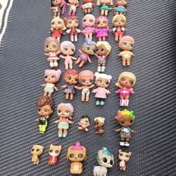 Selling 3 Dolls Of Your Choice For 5$