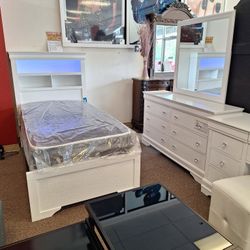 Pompie White Twin Bed Dresser And Mirror 