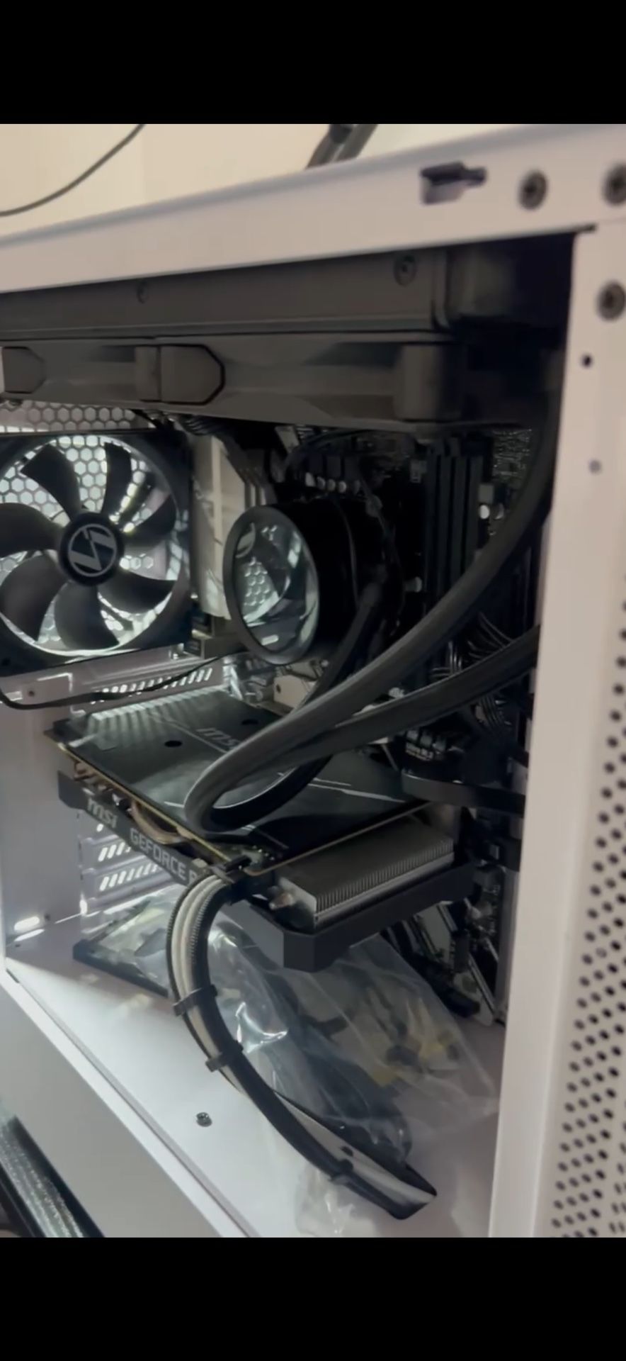 Mid Tier Gaming Pc