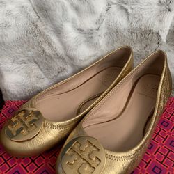 Tory Burch Flats Gold Size 7
