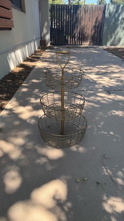 3 tier gold fruit basket holder