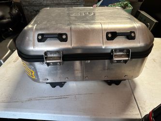 Givi Trekker Dolomiti 30 Liter Monokey Case