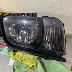 2010-2013 chevy camaro headlight 