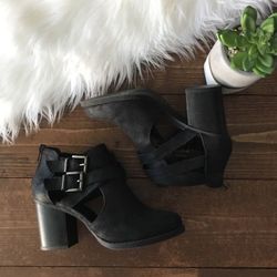 Ankle boots