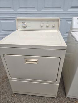 PROPANE Gas dryer for sale recent complete refurbishment works perfect can deliver with a warranty