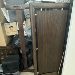 Queen Bedroom With Box Spring 