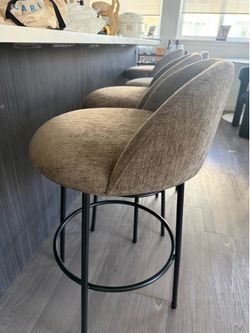 Set of 4 upholstery bar stools