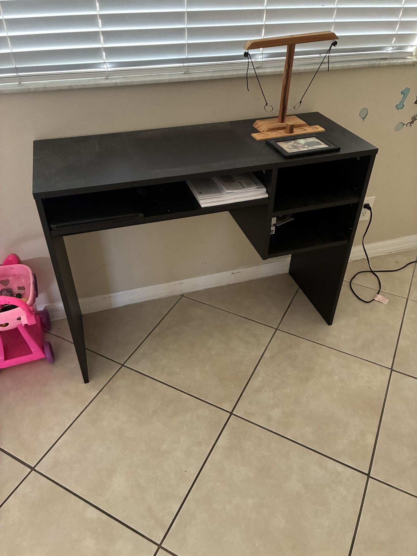 Simple Black Desk !!!