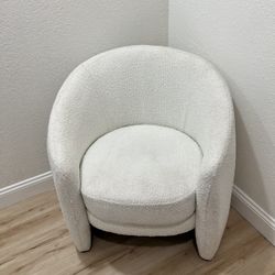 Upholstered Boucle Fabric Curved Back Armchair in Cloud