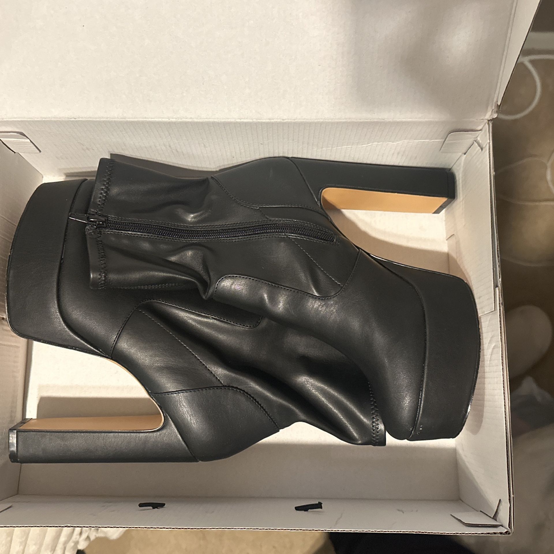 Aldo Boot Heals. Gorgeous Size 9