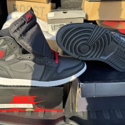 Brand New Never worn Nike Retro 1’s