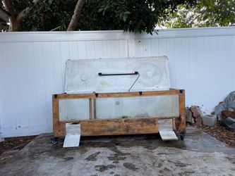 Reptile enclosure
