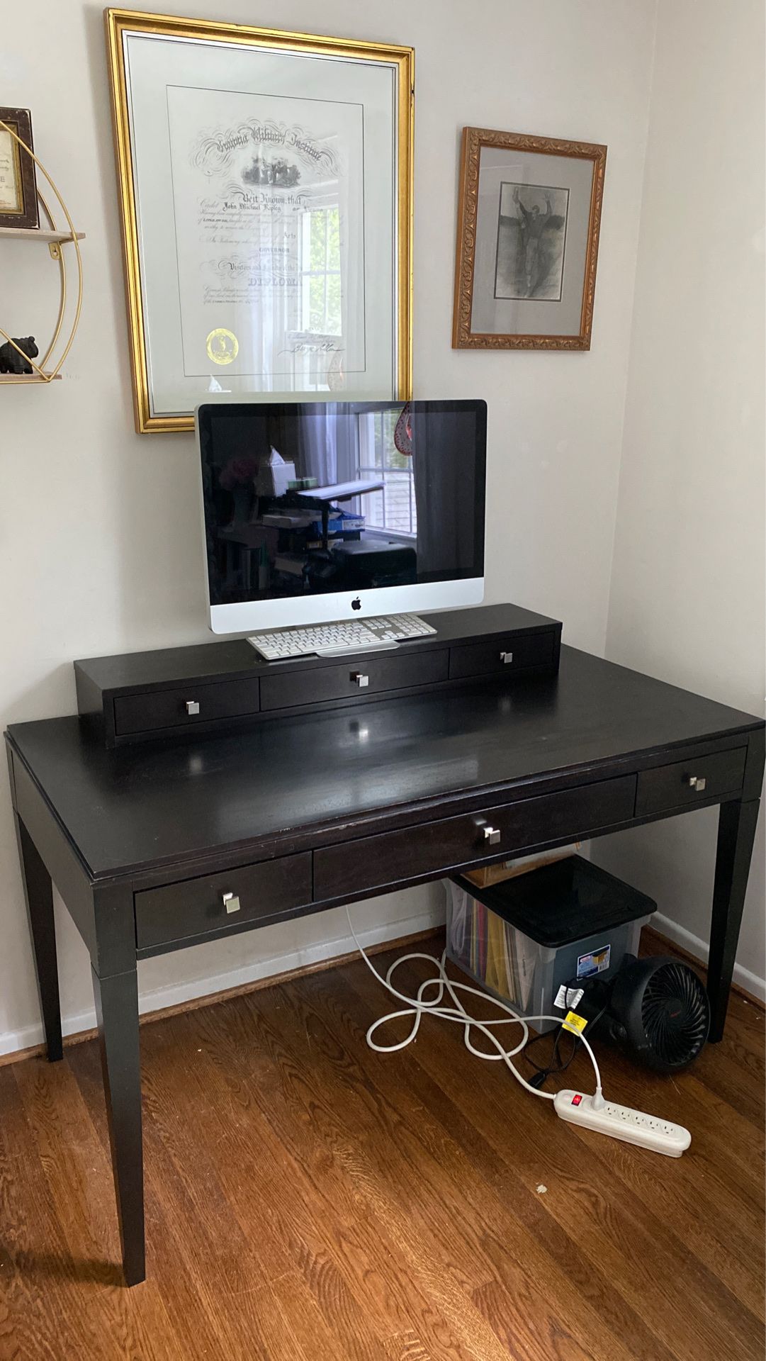 Office Desk with Great Storage!