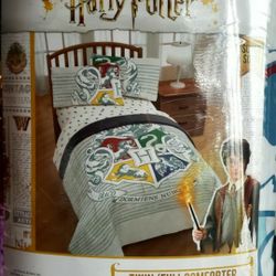 Jay Franco & Sons Harry Potter Comforter $35
