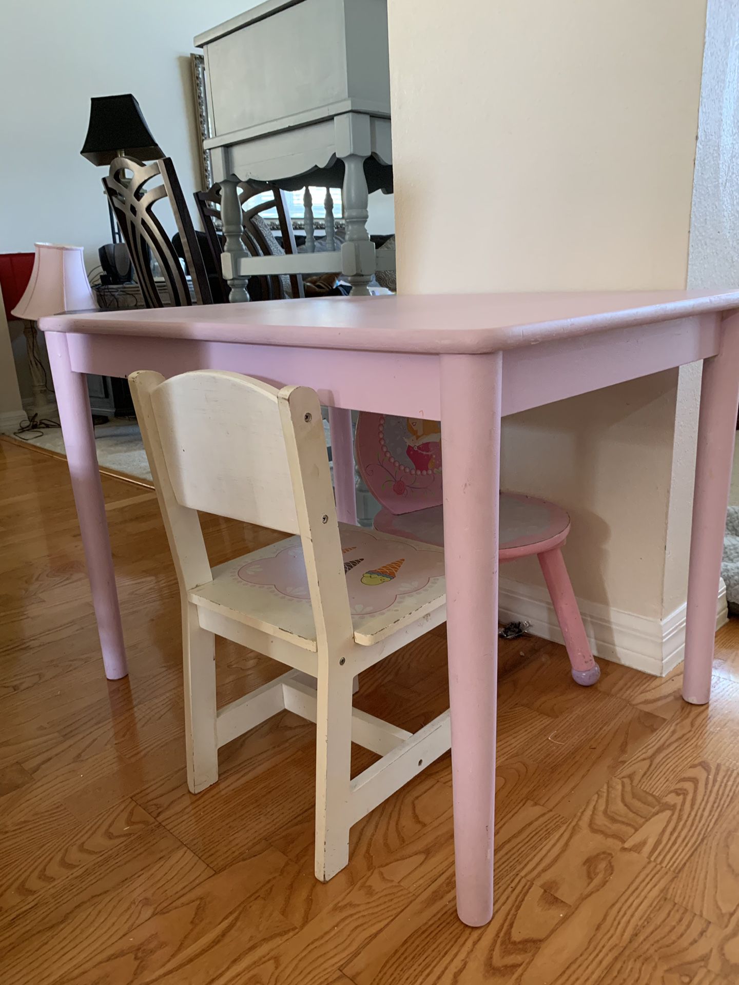 Kids pink table and 2 chairs