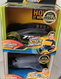 2  new (worx toys  Speedster race car/ Journey Space Shuttle(  each $15