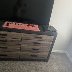 Furniture Dresser $250