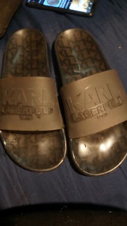 KARL LAGERFELD POOL SLIDES SIZE 8