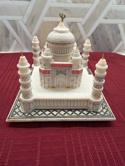 Handcrafted Marble Taj Mahal Replica