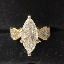 Classic Marquee diamond ring