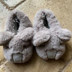 Toddler Girls Fluffy Koala Slippers - Size 9-10