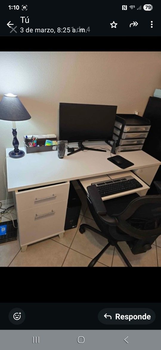 Escritorio Monitor Teclado Y Bocinas