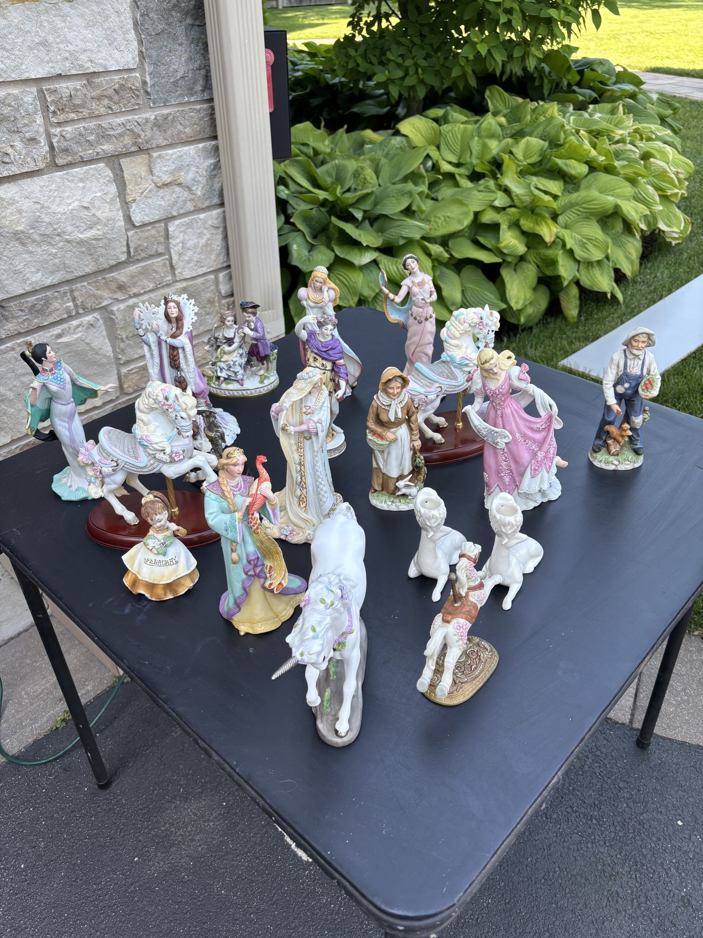Lenox Figurine Collection – Elegant Porcelain Statues