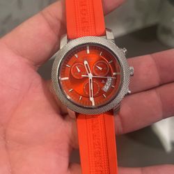 Burberry Watch ! Unisex 