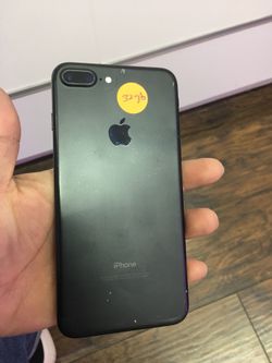 iPhone 7 Plus 32gb unlocked free temper glass and charger