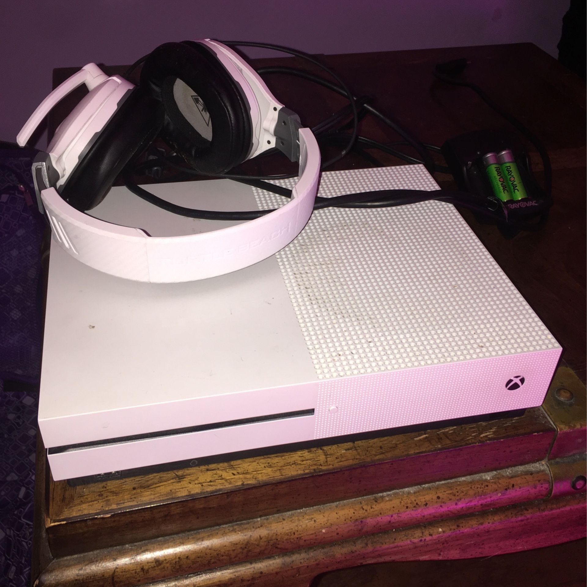 Xbox One S With Turtle Beach Stealth600 Gen 2 Headset