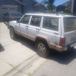 1990 ~ JEEP CHEROKEE ~ 4 X 4 