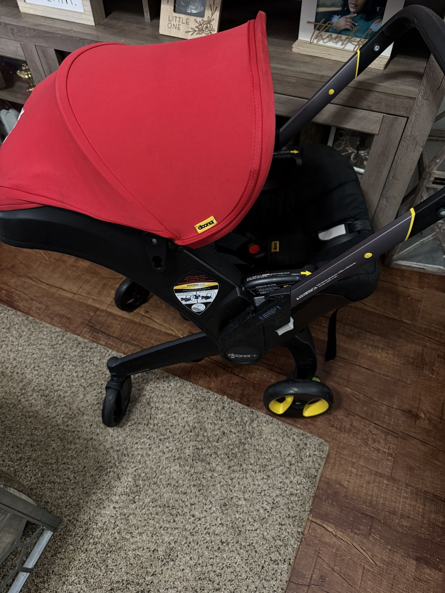 DOONA STROLLER RED
