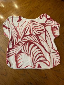 Chico’s Leaf Print Sweater - Size 2P - Excellent Condition